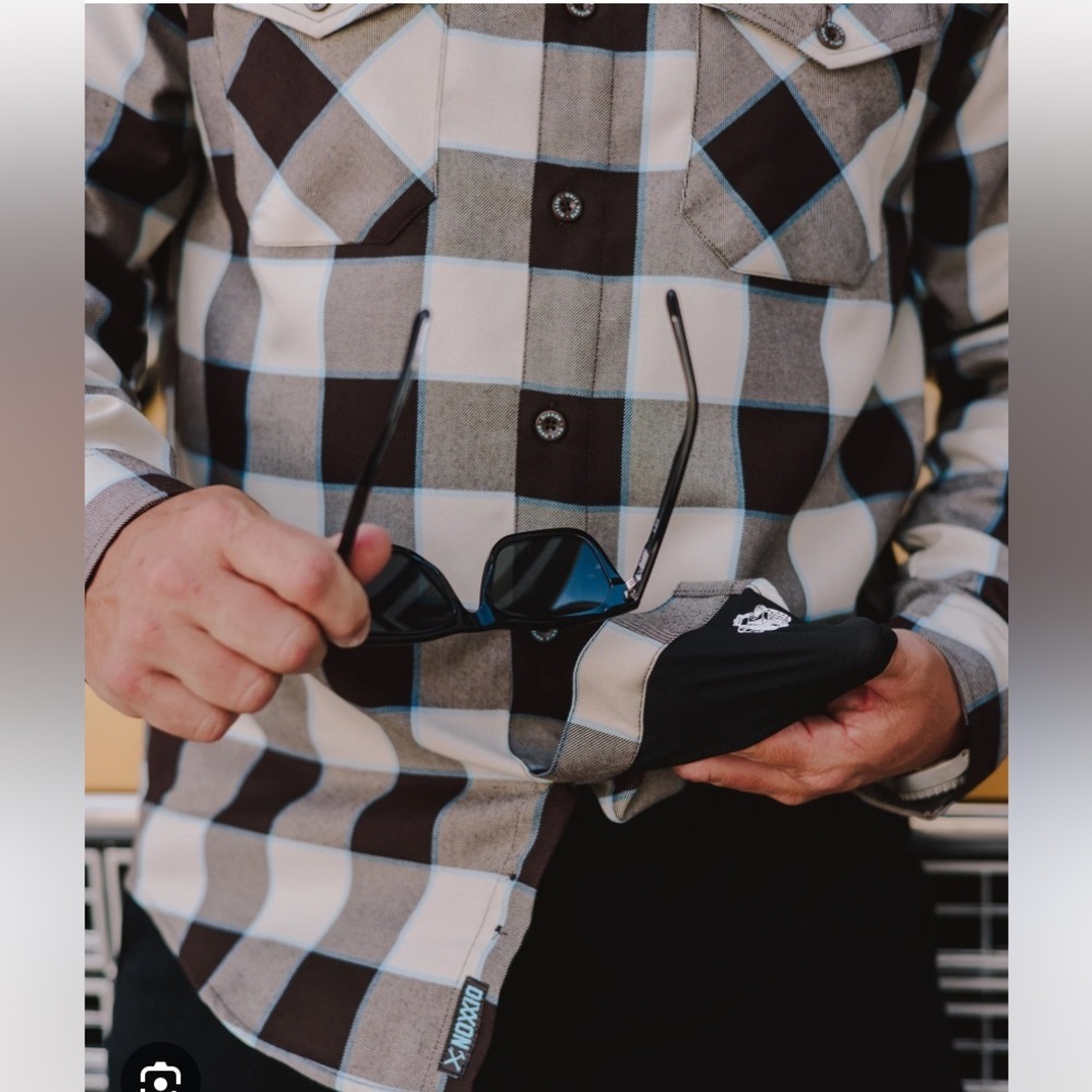 NWOT DIXXON Barn Find Flannel Plaid Shirt Size S​